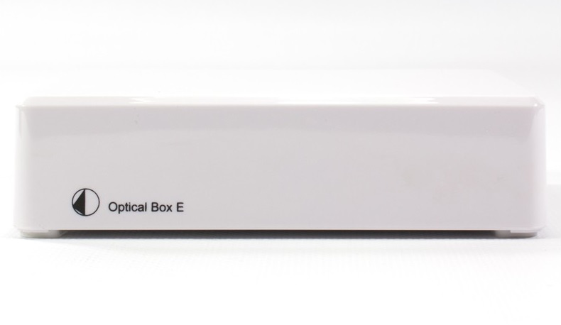 Pro-Ject Optical Box E Phono, RIAA-trinn med optisk utgang for platespiller, hvit