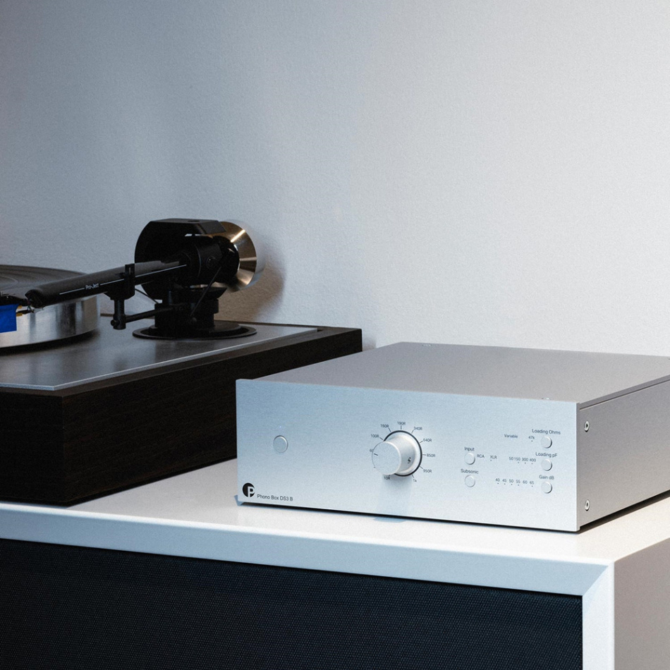 Pro-Ject Phono Box DS3 B RIAA-trinn med XLR, sølv