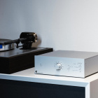 Pro-Ject Phono Box DS3 B RIAA-trinn med XLR, sølv Pro-Ject Phono Box DS3 B RIAA-trinn med XLR, sølv
