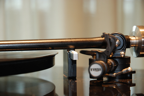 Pro-Ject Q-Up, fjærbelastet tonearmsløft for platespiller