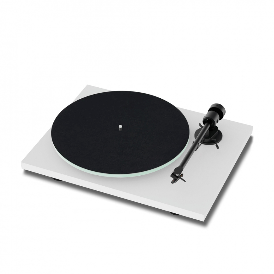 Pro-Ject T1 EVO platespiller med Ortofon OM10-pickup, matt hvit