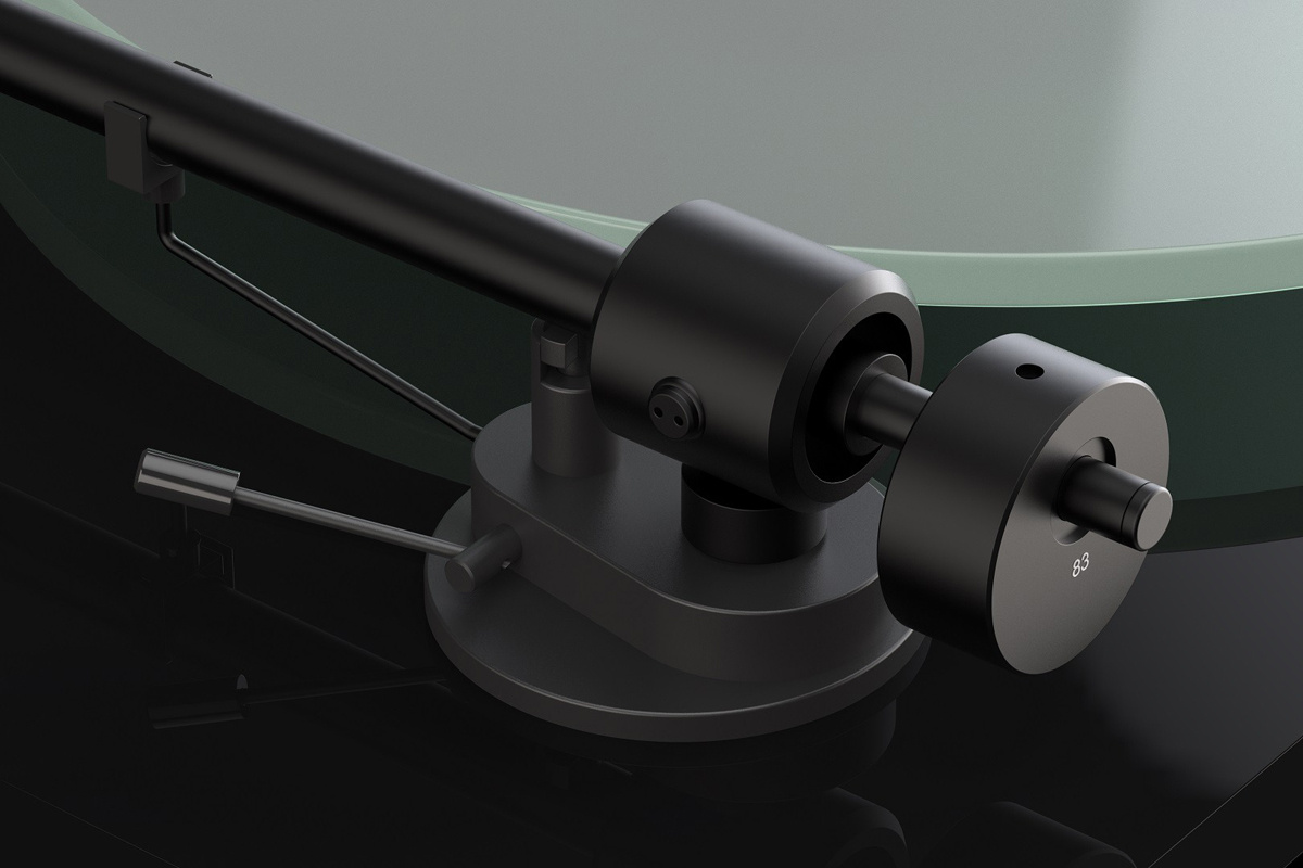 Pro-Ject T1 EVO Bluetooth platespiller med Ortofon OM10-pickup, pianoblått