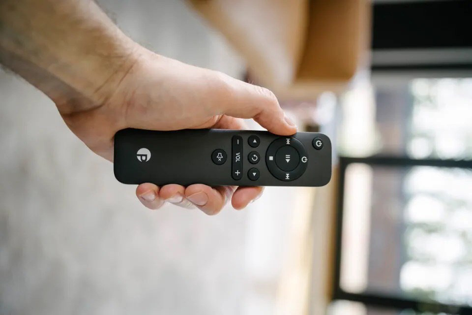 Pro-Ject Uni Box S3 streamingforsterker med HDMI & RIAA, svart