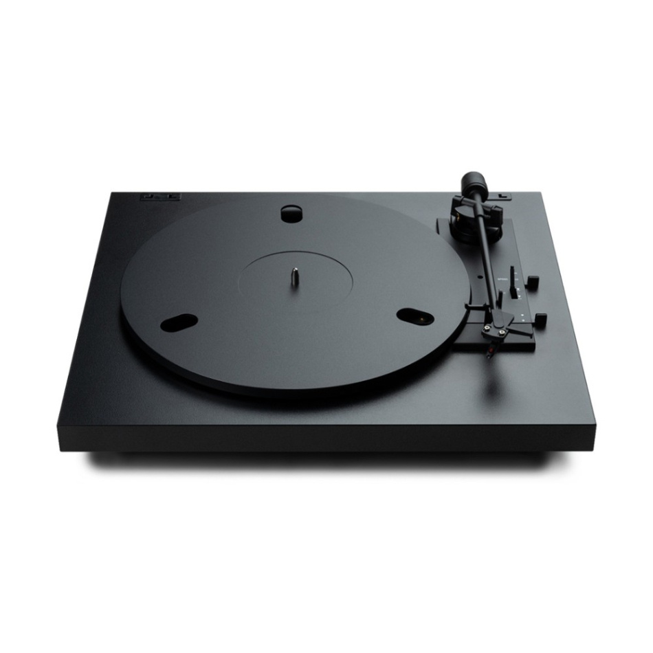Pro-Ject A1.2 helautomatisk platespiller med Ortofon OM10, svart