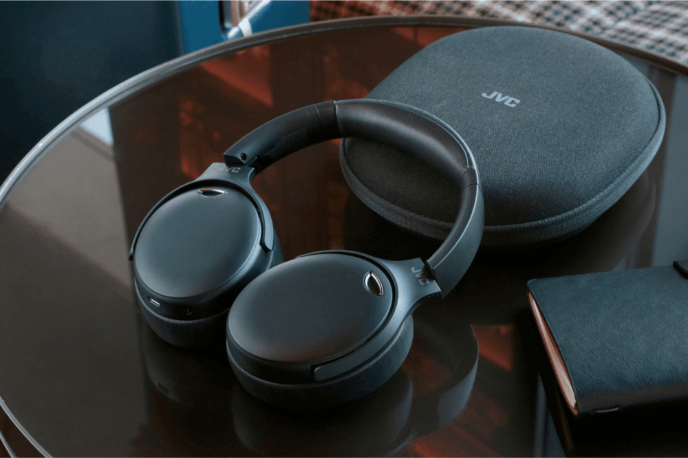 JVC HA-S100N trådløse over-ear-hodetelefoner med støyreduksjon, svart