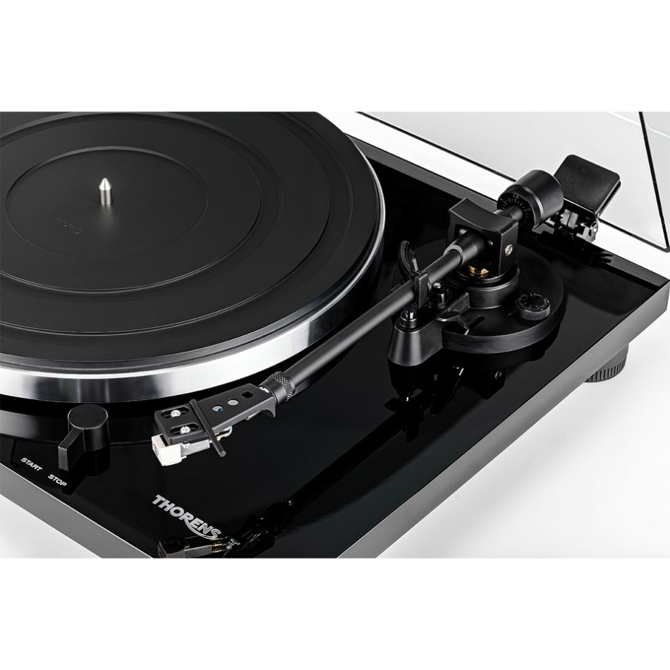 Thorens TD 201 platespiller med Audio Technica AT3600-pickup, svart