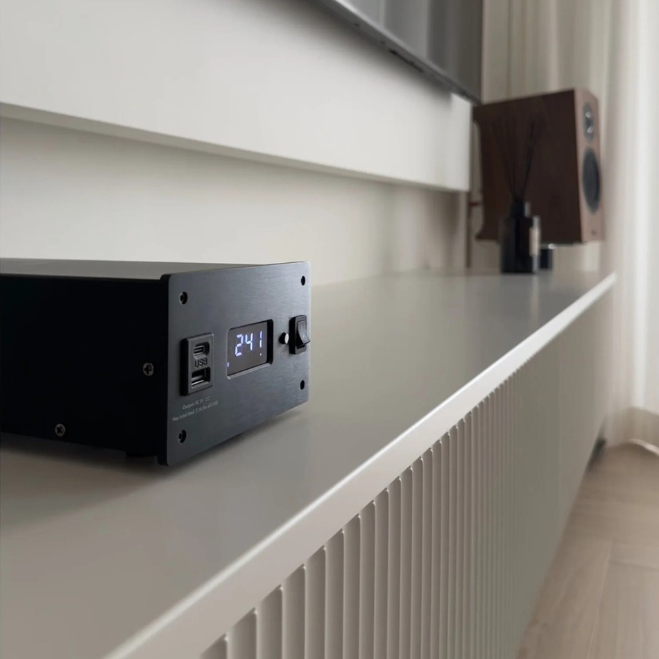 TAGA Harmony LPS-100 lineær strømforsyning