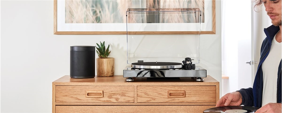 Yamaha MusicCast Vinyl 500 platespiller med nettverk, svart