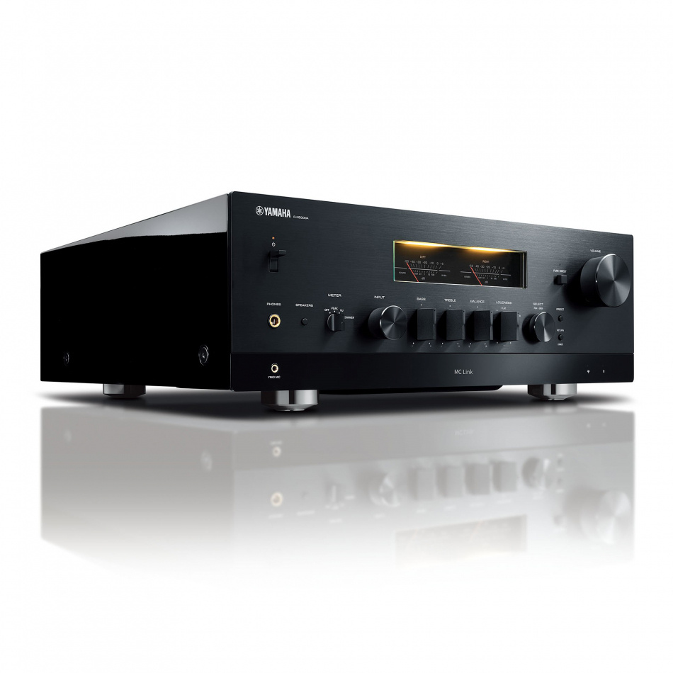 Yamaha R-N2000A streamingforsterker med HDMI ARC & måle-EQ, svart