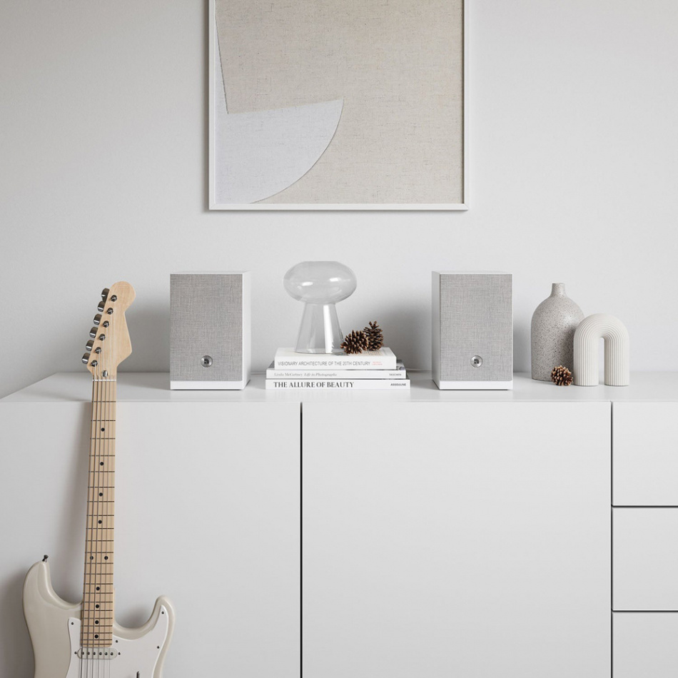 Audio Pro A28 W strømmingshøyttaler drevet av Linkplay med HDMI ARC, hvitt par