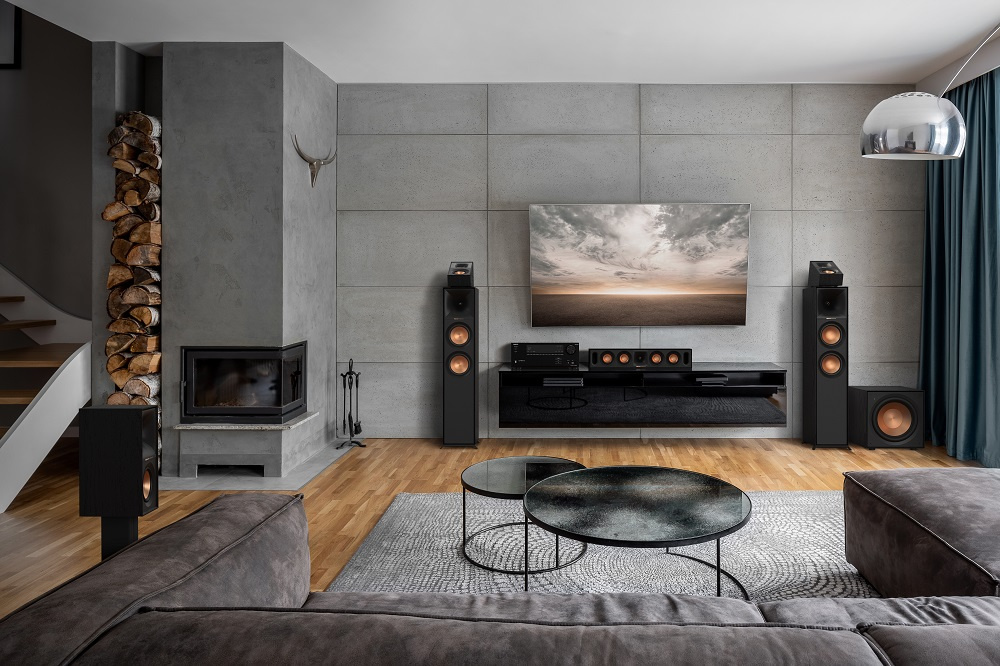 Klipsch R-30C hornladet senterhøyttaler, svart