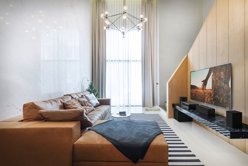 Klipsch R-40M hornladede stativhøyttalere, svart par