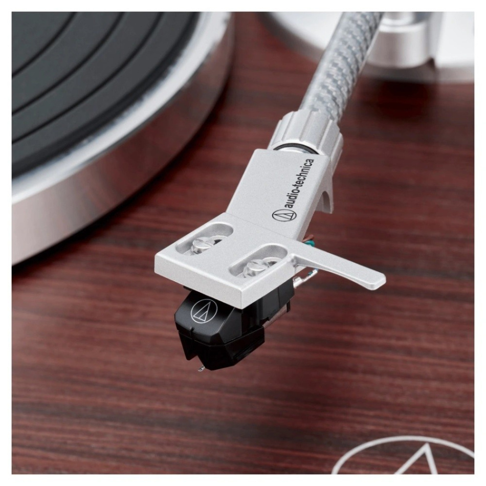 Audio-Technica AT-LPW50BT-RW platespiller med Bluetooth & RIAA, valnøtt