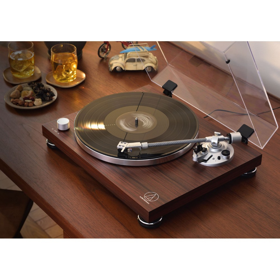 Audio-Technica AT-LPW50BT-RW platespiller med Bluetooth & RIAA, valnøtt