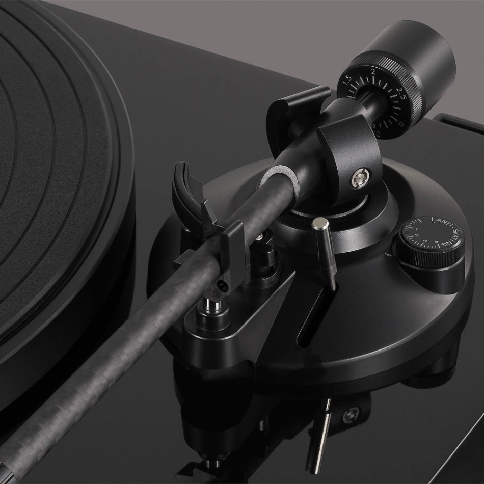 Audio-Technica AT-LPW50PB platespiller med innebygd RIAA & AT-VM95E pickup, svart