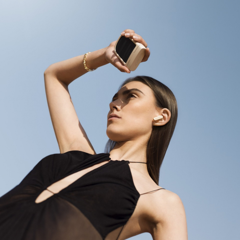 Urbanista Phoenix True Wireless ørepropper med solcellelading, Desert Rose