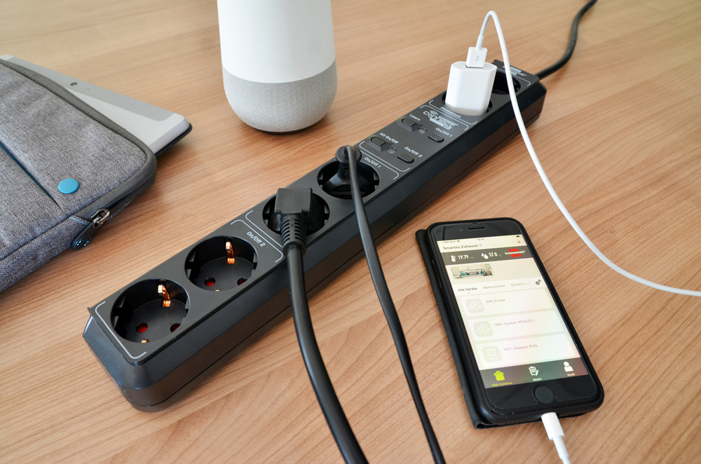 Brennenstuhl Connect Eco-Line H05VV-F3G grenuttak med Wifi
