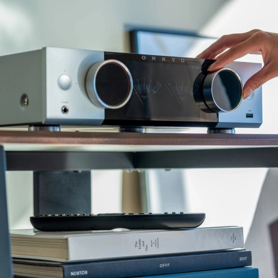 Onkyo Muse Y-50 streamingforsterker med HDMI & Phono, sølv