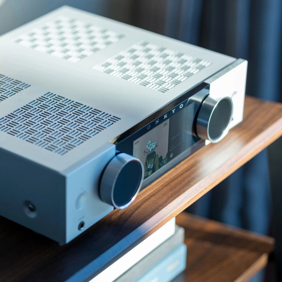 Onkyo Muse Y-50 streamingforsterker med HDMI & Phono, sølv