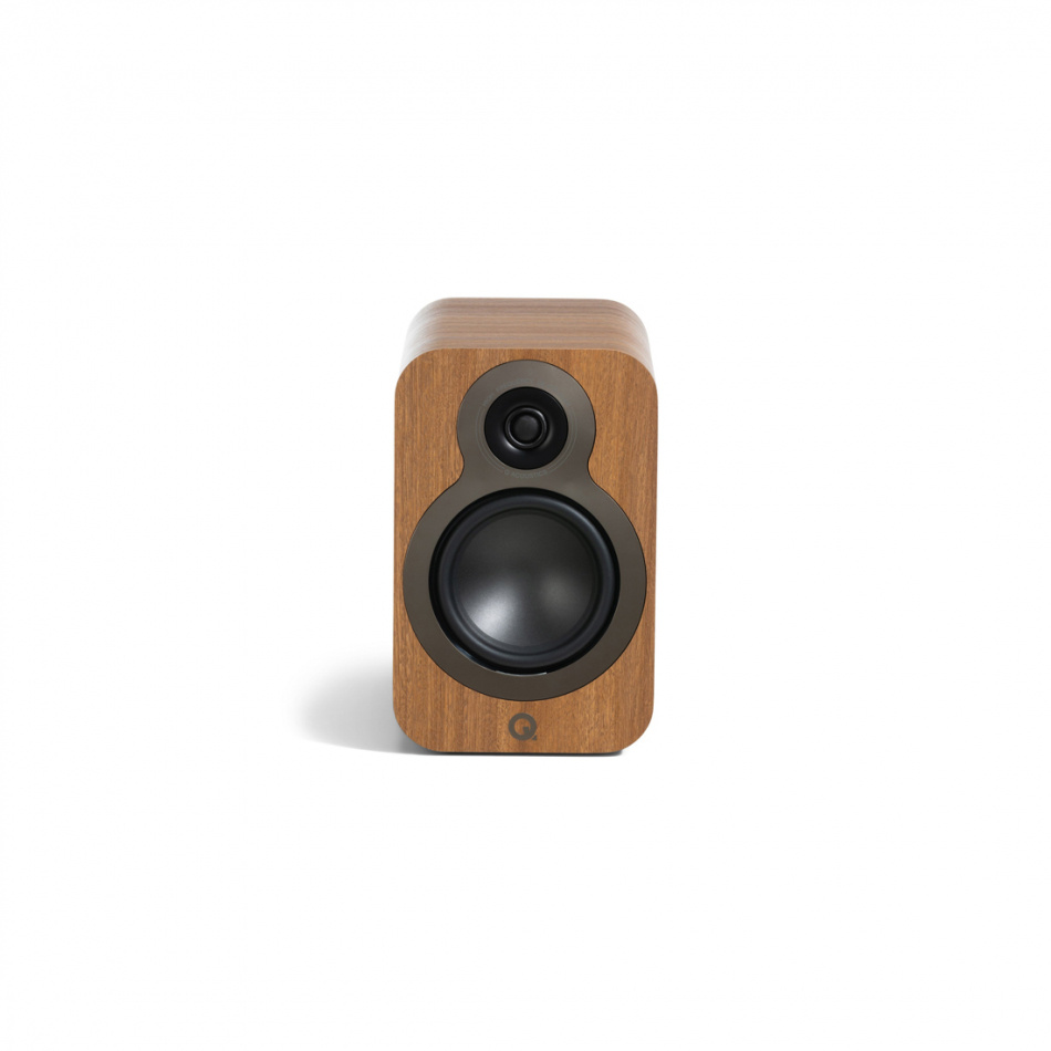 Q Acoustics 3030c stativhøyttalere, eik par