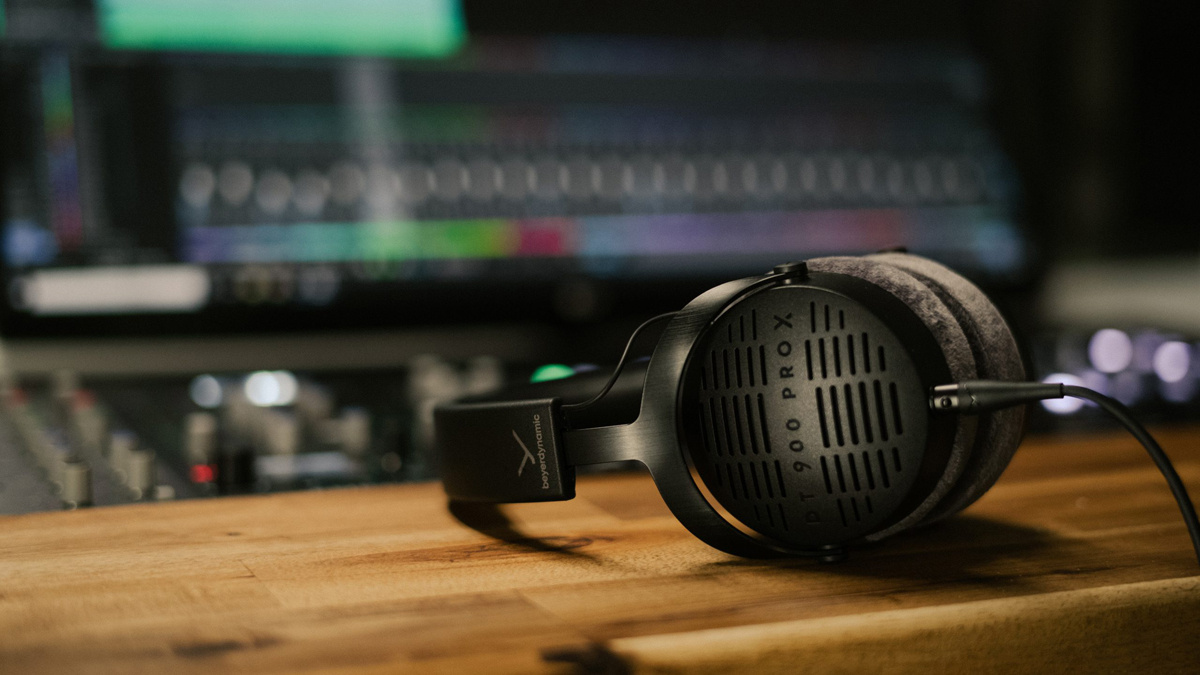 Beyerdynamic DT 700 PRO X, lukket over-ear-hodetelefon 48 Ohm