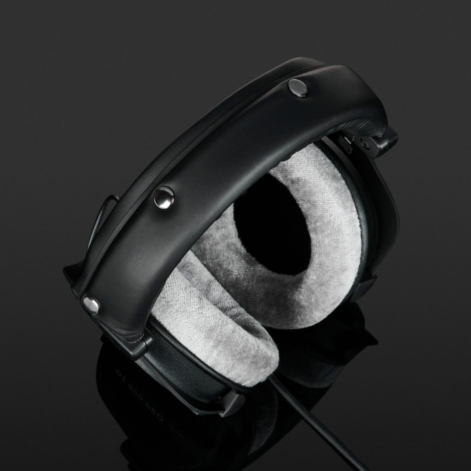 Beyerdynamic DT 990 PRO 80 Ohm, åpen over-ear studiohodetelefon