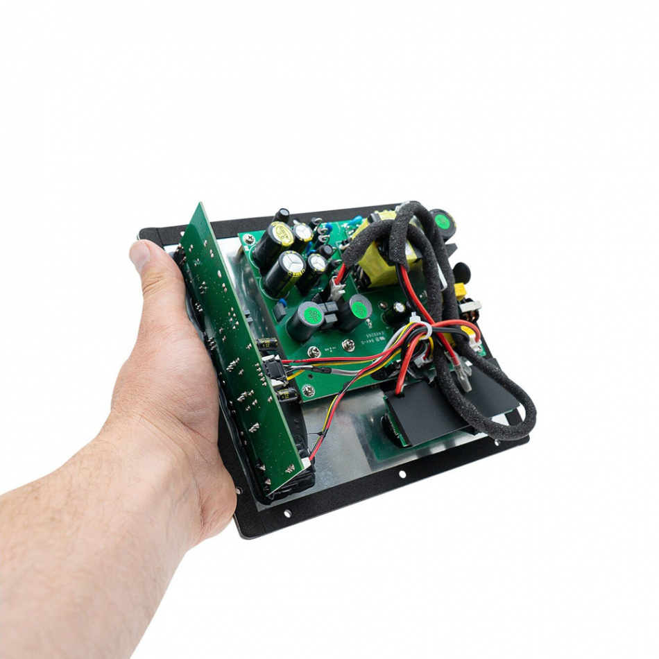 Dayton Audio SPA100-D innebygd forsterker for subwoofer
