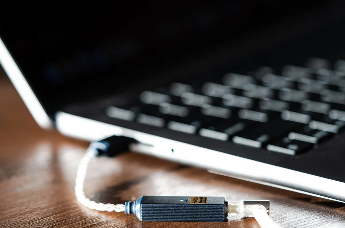 iFi Audio Go Link 2 kompakt hodetelefonforsterker med USB-C DAC
