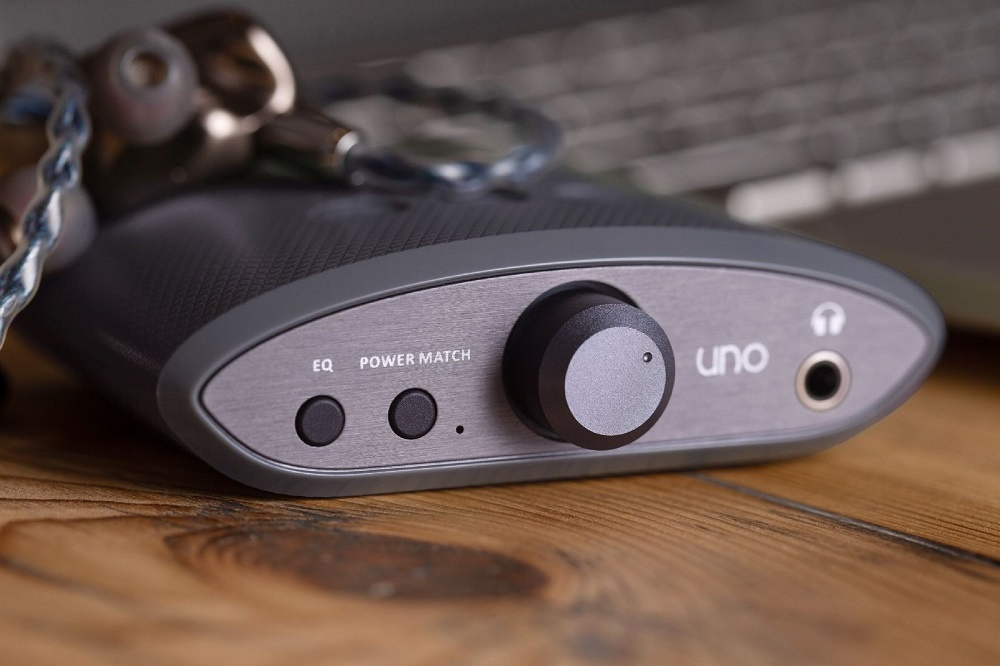 iFi Audio Uno hodetelefonforsterker med USB DAC