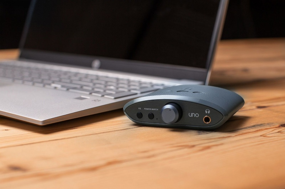 iFi Audio Uno hodetelefonforsterker med USB DAC