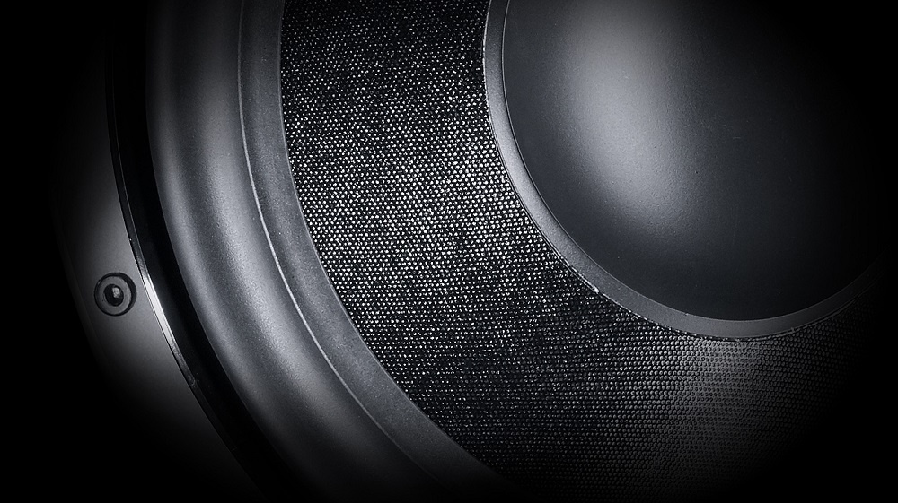Magnat Alpha RS8 aktiv subwoofer, svart Returvare