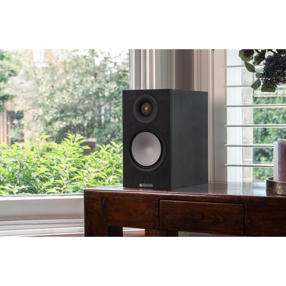 Dayton Audio HTA100 & Monitor Audio Bronze 50 7G Svarte stereopakke
